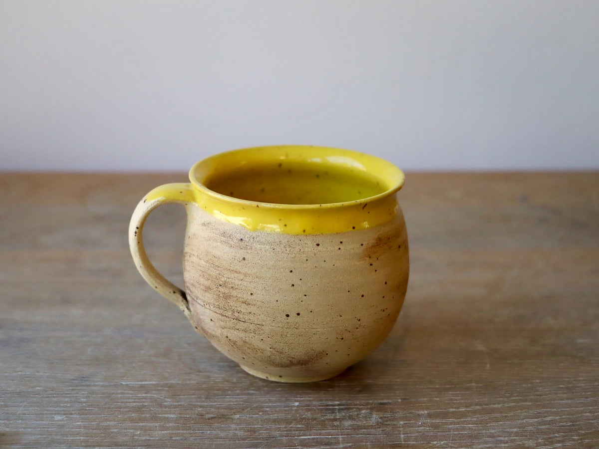Keramik Tasse Bienenmotiv Handmade - [Keramik]